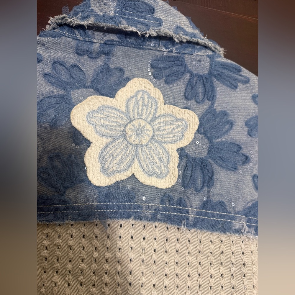 NWOT POL Textured Flower and Knit Jacket in Double Latte Multi - Picture 8 of 16